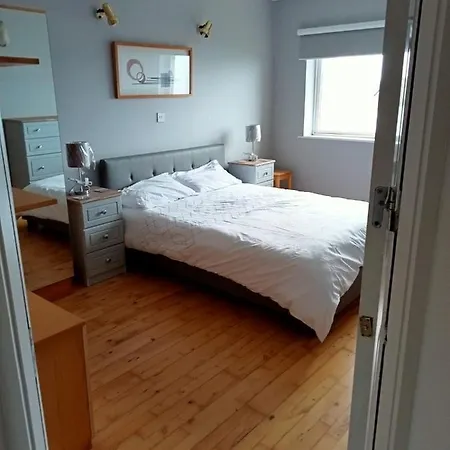 Apartmán Sunnyside View -modern & Cosy With Magnificent Views To Match Youghal
