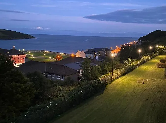 Sunnyside View -modern & Cosy With Magnificent Views To Match